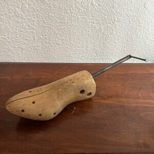 Vintage Unbranded Wooden Shoe Stretcher Size 00 Wood & Metal Fashion Industrial